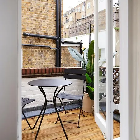 The South Kensington Wonder - Trendy 3Bdr House With Garden Apartment London Exterior photo